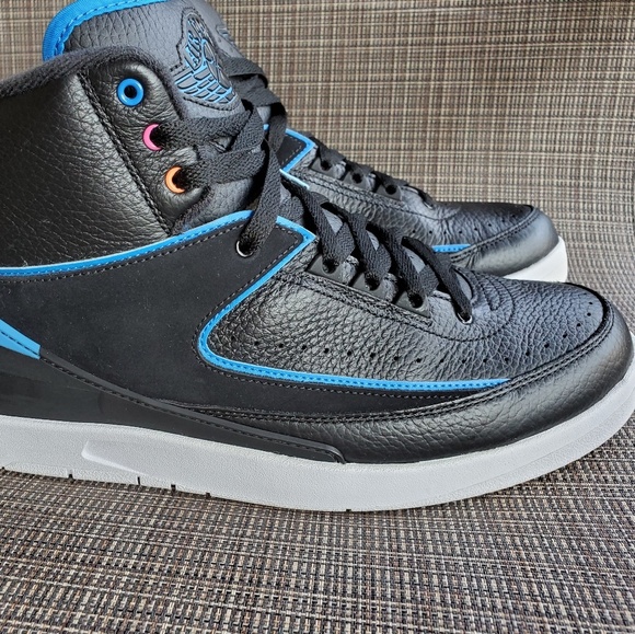***SOLD***Air Jordan Retro 2 - Picture 2 of 8